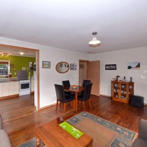 Welcoming home steps away from Isel Park - Photo 2