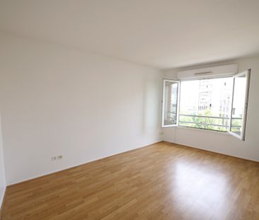 Appartement - 2 pièces - 52,77 m² - Suresnes - Photo 6