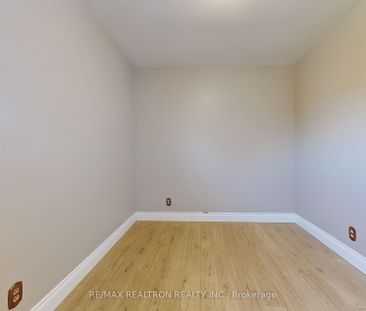 Detached Home For Lease | X8114168 - Photo 6