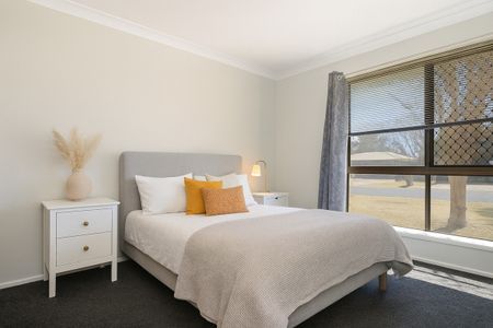 10 Brendanbri Street, Kearneys Spring QLD 4350 - House For Rent | Domain - Photo 4