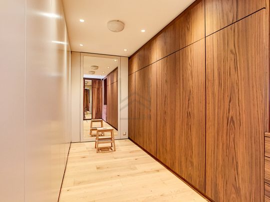 Beautiful contemporary and panoramic view - Photo 1