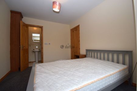 House to rent in Cork, Carrigaline, Firgrove Mews - Photo 3