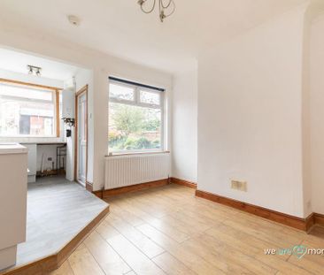 4 bedroom terraced house to rent - Photo 3