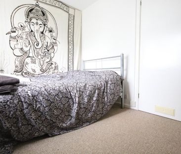 6 bedroom house to rent - Photo 3