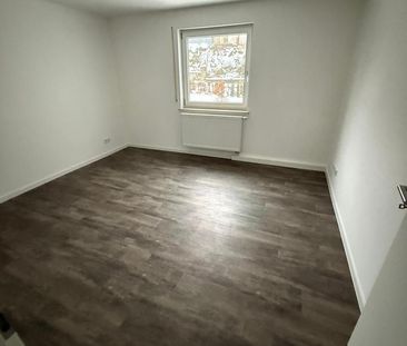 TOP 2 Zi Dachgeschosswohnung in Sulzbach-Rosenberg - Photo 3