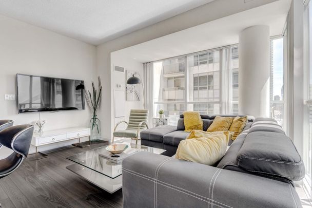 For Lease - 352 Front Street Unit# 1702, Toronto, Ontario - Photo 1