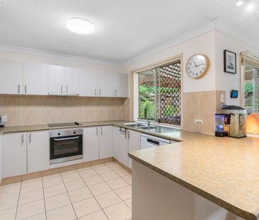 Spacious Family Home with Multiple Living Areas & Side Access - Photo 4