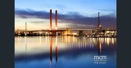 Victoria Point: 10th Floor - Executive Living! - Photo 5