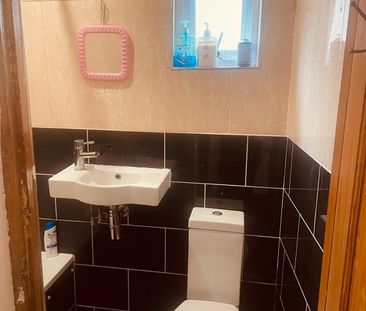 Room in a Shared House, St. Margarets Road, N17 - Photo 3