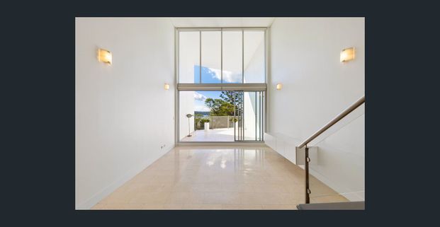 SUPERB 2 BEDROOM LUXURY APARTMENT - Photo 1