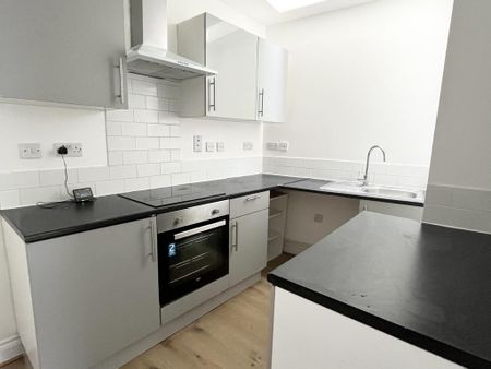 2 bedroom flat to rent - Photo 3