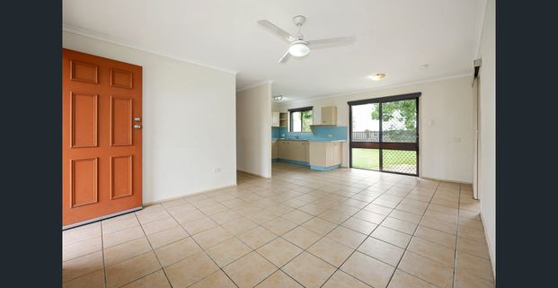 4 Bedroom Home with Air Conditioning and Fully Fenced Yard - Photo 1