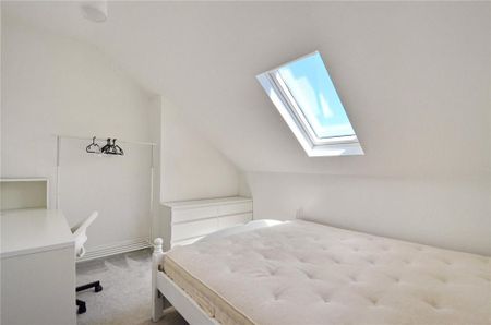 6 bedroom terraced house to rent - Photo 4