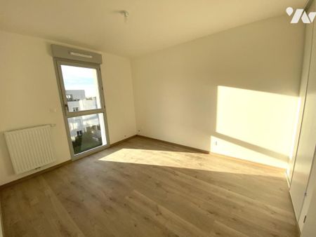 Appartement au 3 ème étage, 1 chambre, balcon, place de parking - Photo 3
