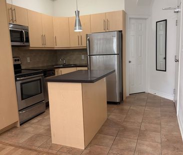 For Lease - 1090A Bloor Street Unit# Upper Unit, Toronto, Ontario - Photo 6