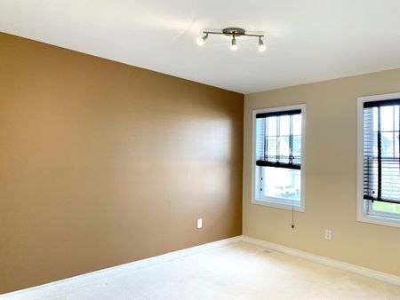 For Lease - 36 Pearl Drive, Orillia, Ontario - Photo 4