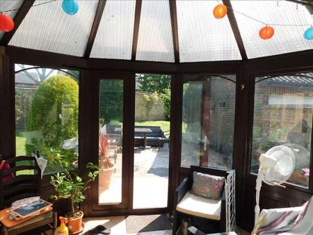 Horse Shoe Close, Hempstead, ME7 - Photo 2