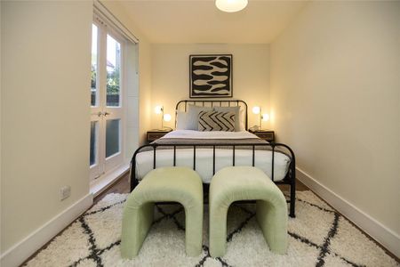 3 bedroom apartment to rent - Photo 5