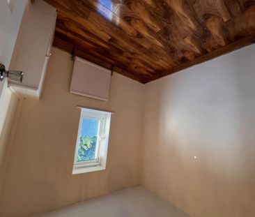 2 bedroom maisonette to rent - Photo 4