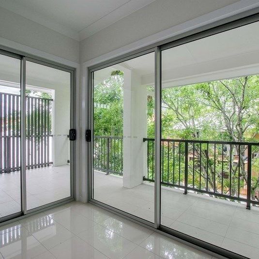 Perfectly Located 2-Bedroom Unit in Leafy St Lucia - Photo 1