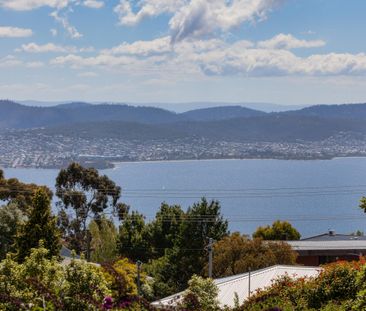 Great Family Home, Water Views - Photo 5