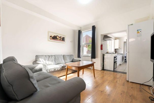 5 bedroom terraced house to rent - Photo 1