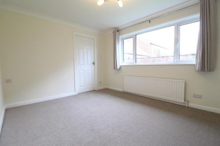 4 bedroom bungalow to rent - Photo 4