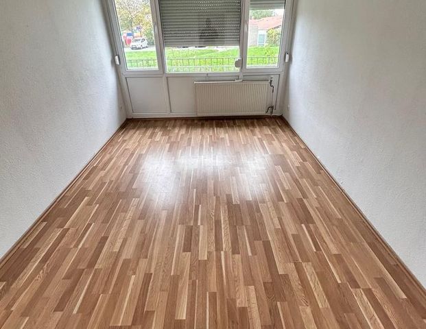 Geräumige 3-Zimmer-Wohnung mit Balkon in Mönchengladbach - Foto 1