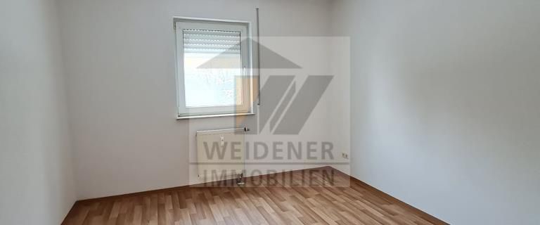 Idyllisch Wohnen in ruhiger Lage! 2 Raum Wohnung mit Balkon, Einbaukhhüche und Stellplatz! - Photo 1