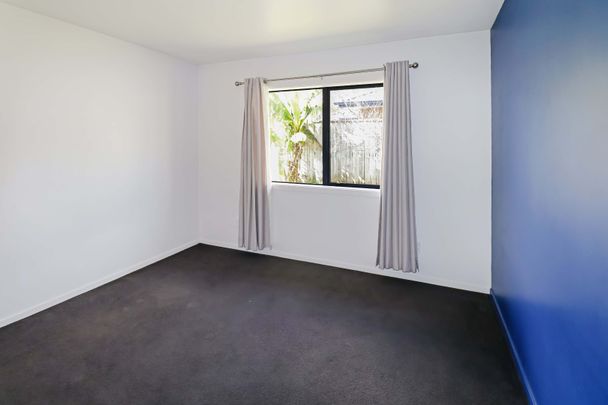 Wonderful Wainui Living! - Photo 1