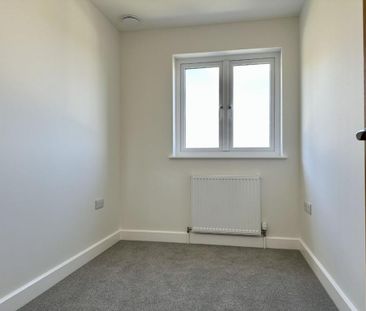 3 bedroom detached house to rent - Photo 3