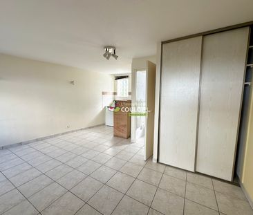 Location Appartement 1 pièce 23m² - Photo 2