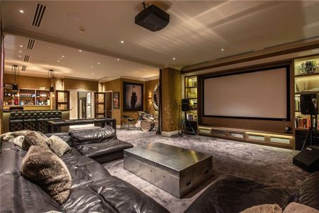6 bedroom semi-detached house to rent - Photo 4