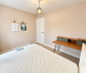 3 bedroom detached house to rent - Photo 4