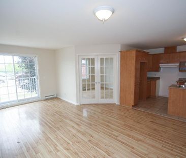 Condo, 5 1/2 Saint-Hubert, libre 1er mars 2026, Électricité inclu, ... - Photo 1