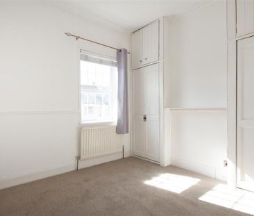 2 bedroom semi-detached house to rent - Photo 3