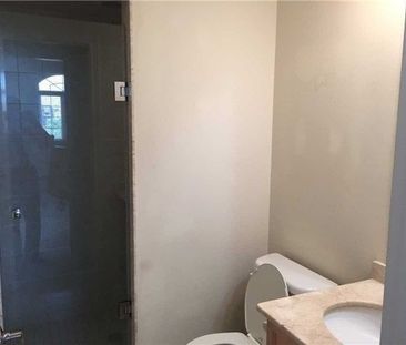 For Lease - 4769 Doug Wright Drive, Burlington, Ontario - Photo 5