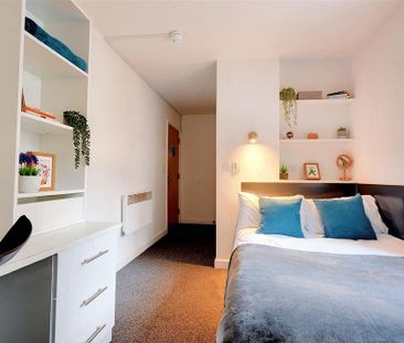 1 bedroom in a flat share to rent - Photo 6