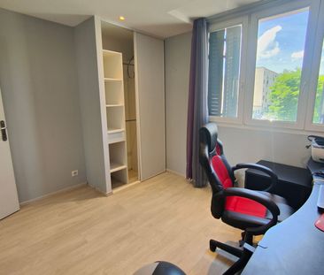 Appartement à louer 4 pièces • 66 m2 Saint-Martin-d'Hères - Photo 2