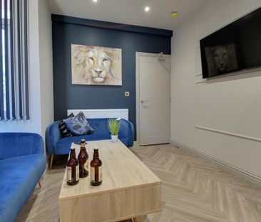 Brazil Street (7 bed) - Photo 1