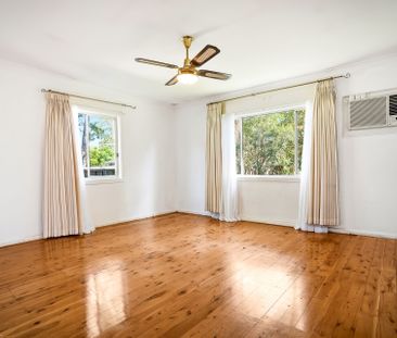 NEAT & TIDY THREE BEDROOM HOME! - Photo 6