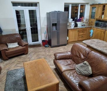 5 bedroom house share to rent - Photo 1