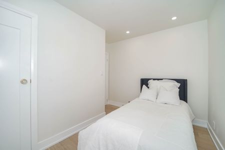 For Lease - 82 Admiral Road, Ajax, Ontario - Photo 5