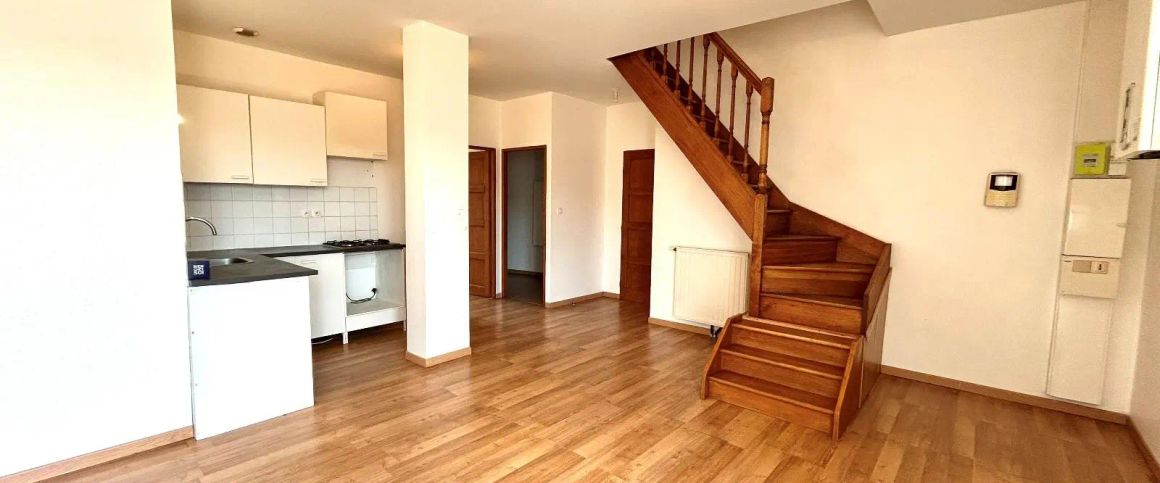 Appartement à louer 4 pièces 68.3m² - Photo 1