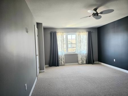 For Lease - 6412 Shapton Crescent, Niagara Falls, Ontario - Photo 5