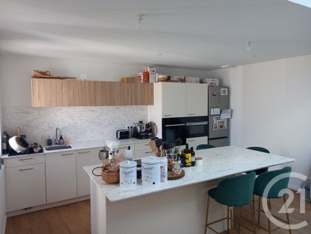 Location Appartement 4 pièces 115m² CHERBOURG-EN-COTENTIN 50100 - Photo 5