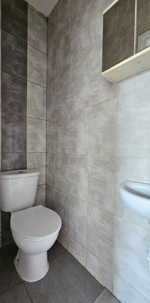 Studio Flat, Shelbourne Road, N17 - Photo 1