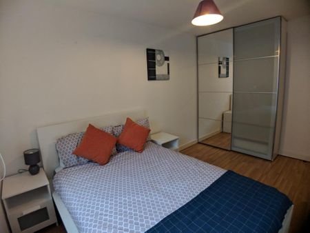 2 bedroom flat to rent - Photo 3