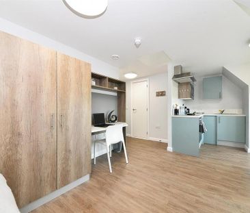 Studio to rent - Photo 3