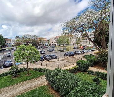 Apartment T3 in Carcavelos e Parede, Cascais - Photo 3